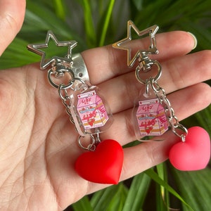 Strawberry Milk keychain + Holo sticker / Adorable milk brick / Cute stawberry milk keychain / Exclusive illustration / holgrafic sticker