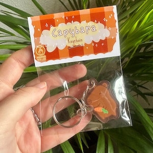 Capybara keychain ~ Capybara lover gift ~ Cute capybara keychain ~ Cawaii capybara ~ Acrylic keychain ~ Keychain charm ~ Adorable capybara