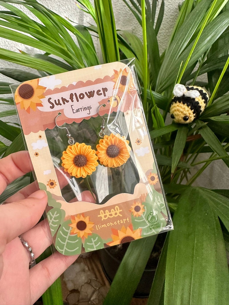 Sunflower earrings dangle / SunFlower Kawaii accessory Autumn vibes Sunflower, Dangler Earrings, Quirky / sunflower earrings for women imagen 2