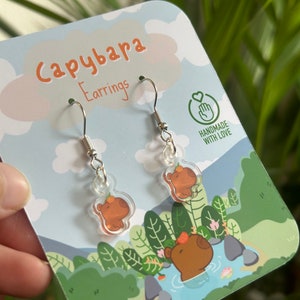 Adorable Kawaii capybara Acrylic Earrings Handcrafted, Exclusive Design / capybara loves gift / quirky earrings / drop earrings imagen 4