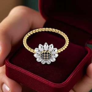 Floral Black diamond Ring, Sunflower Ring, Gold Silver Twist Band Ring, Unique gift for women, Ring for Women, Halloween or Christmas gifts