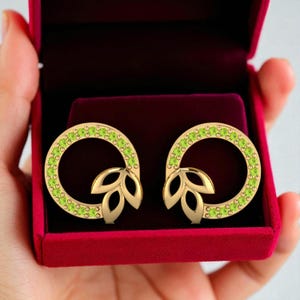 Peridot Ohrstecker, Peridot Schmuck, Peridot Ohrstecker, Geschenk für sie, grüne Ohrringe, August Birthstone, Birthstone Geschenk, Geschenke für Frauen