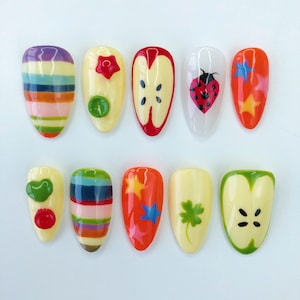 Süße Fruchtige Spaß Press-On Nägel, 3D Apfel Marienkäfer Regenbogen Nagelkunst, handgemachte bunte Y2K Cartoon Nägel, Benutzerdefinierte niedlichen Sommer Set, Geschenk für Sie