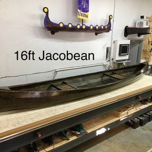 Display Canoe - 16 ft
