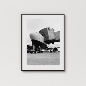 Boeing 737-800 Print: Aviation Photography, Minimalist Black and White Wall Art (Digital Download)