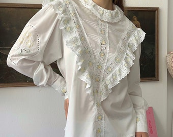 Vintage 70s white embroidered cotton lace leg of mutton sleeve blouse