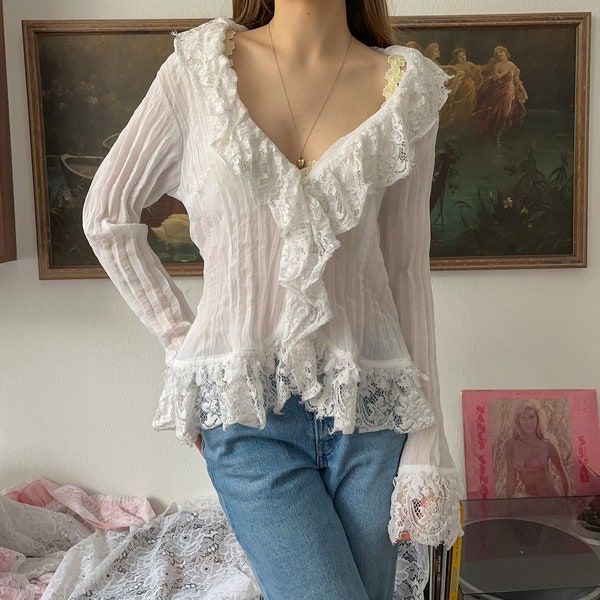 Vintage 90s Y2K white pleated lace blouse with ruffles
