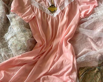 Vintage 1960s deadstock NWT nylon babydoll, baby pink puff sleeve nightgown, Rêvelin French sheer lace slip