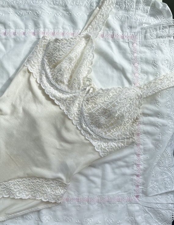Vintage 80s Yessica C&A Ivory Satin Lace High Cut Stretchy One-piece  Bodysuit, B Cup 38B -  Australia