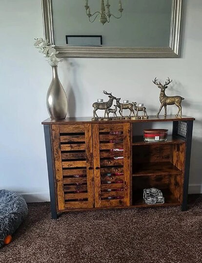 Industrial style online buffet table