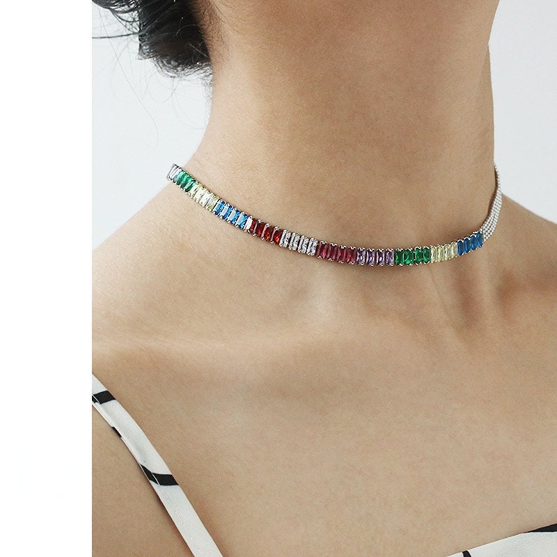 Platinum choker shop necklace