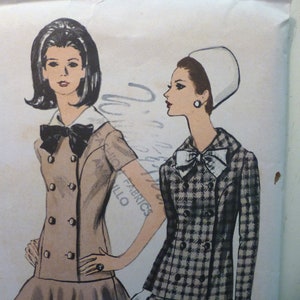 Vogue Sewing Pattern, Vintage 1967, Double Breasted Dress with Circular Skirt, Uncut, Label Included, Bust 32, #6993