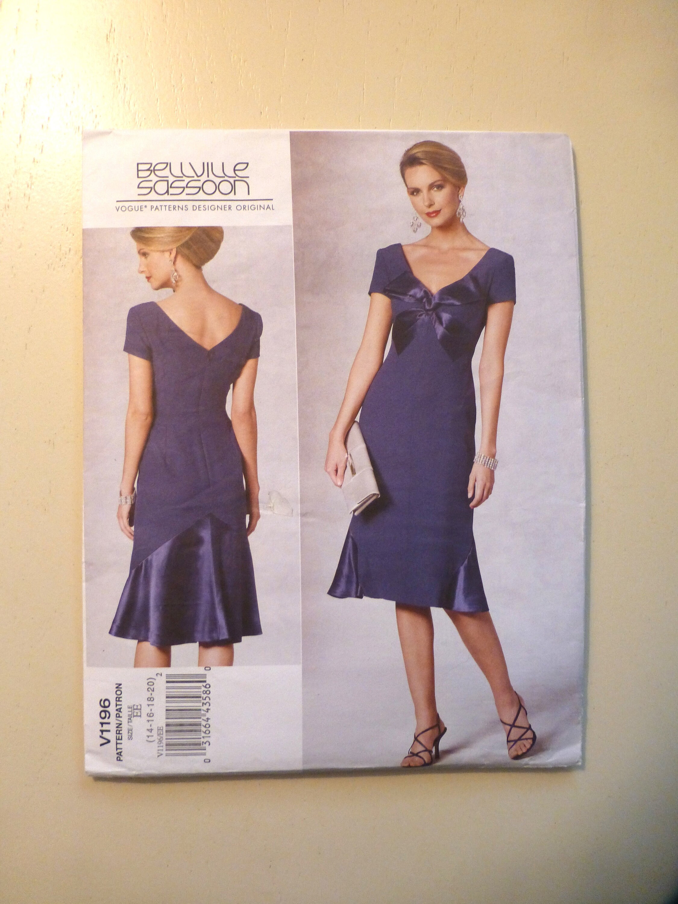 Patron de couture Vogue, créateur Belville Sassoon, belle robe pour une occasion spéciale, modèle non coupé - FF, tailles 14 à 20, # V1196