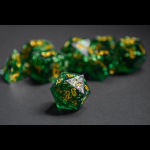 Emerald green/gold flake | Polyhedral Dice | DnD | Role Playing Dice Set | 8 Piece Dice Set | Artisan Resin