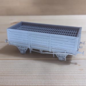 5 Plank Open Wagon in 00 Gauge
