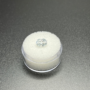 AAA Oval Clear Topaz 1.4Ct 6mm x 8mm Loose Gemstone.Perfect for jewelry making.