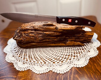 Rustic Wood Chef&#39;s Knife Display Stand: Reclaimed Tree Stump Art
