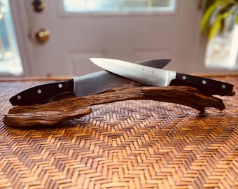 Arched Oak Chef&#39;s Knife Display: Rustic Reclaimed Wood Stand