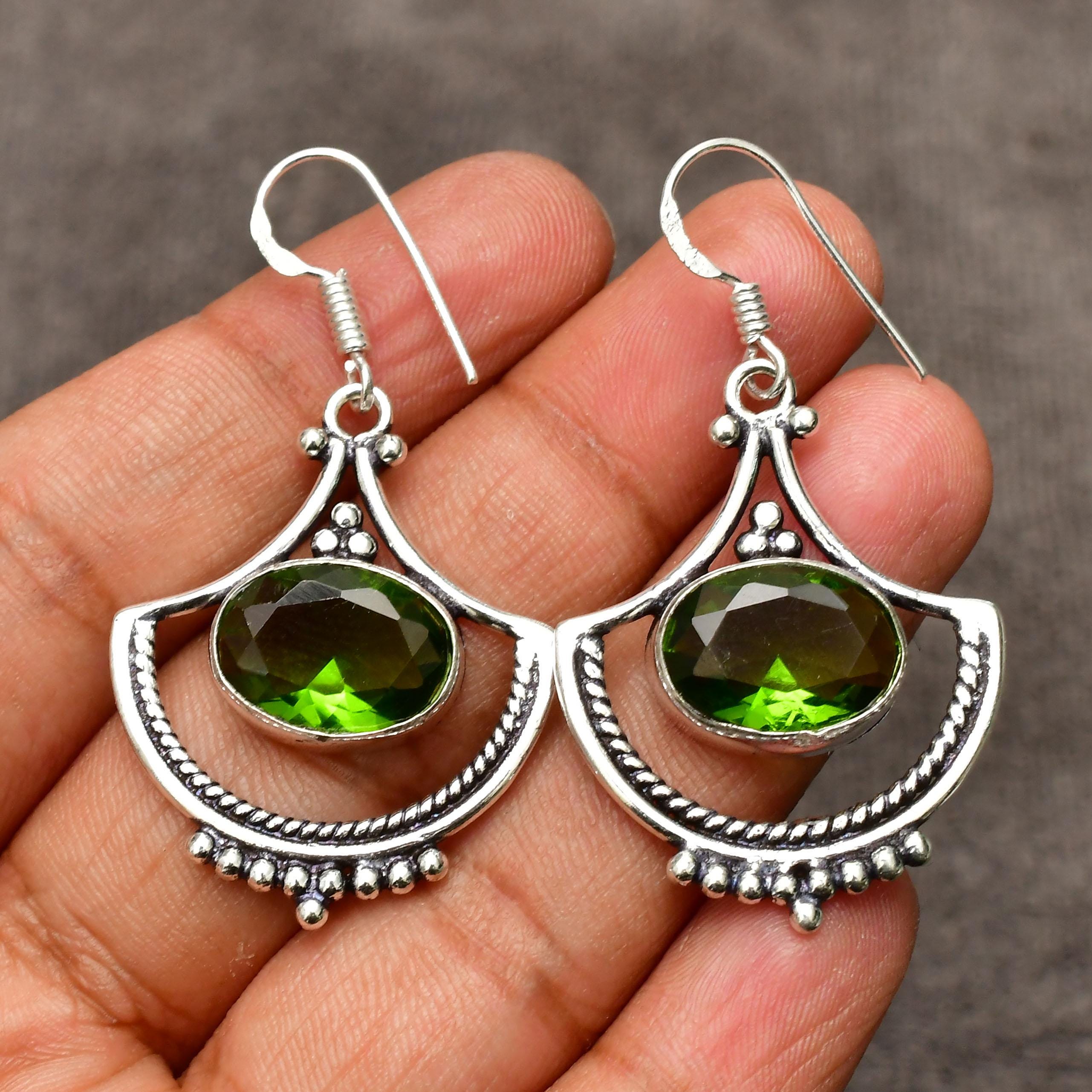 6x6mm Vert Péridot Pendentif Collier 925 Sterling Silver Bezel Setting Natural G