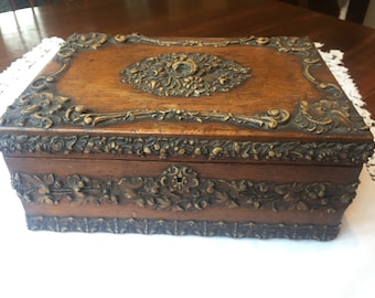 ANTIQUE VANITY Box Victorian Ladys Wooden Box Elegant Floral Designs Scent Bottles Ring Holder One of a Kind Red Velvet Lining * Price Drop