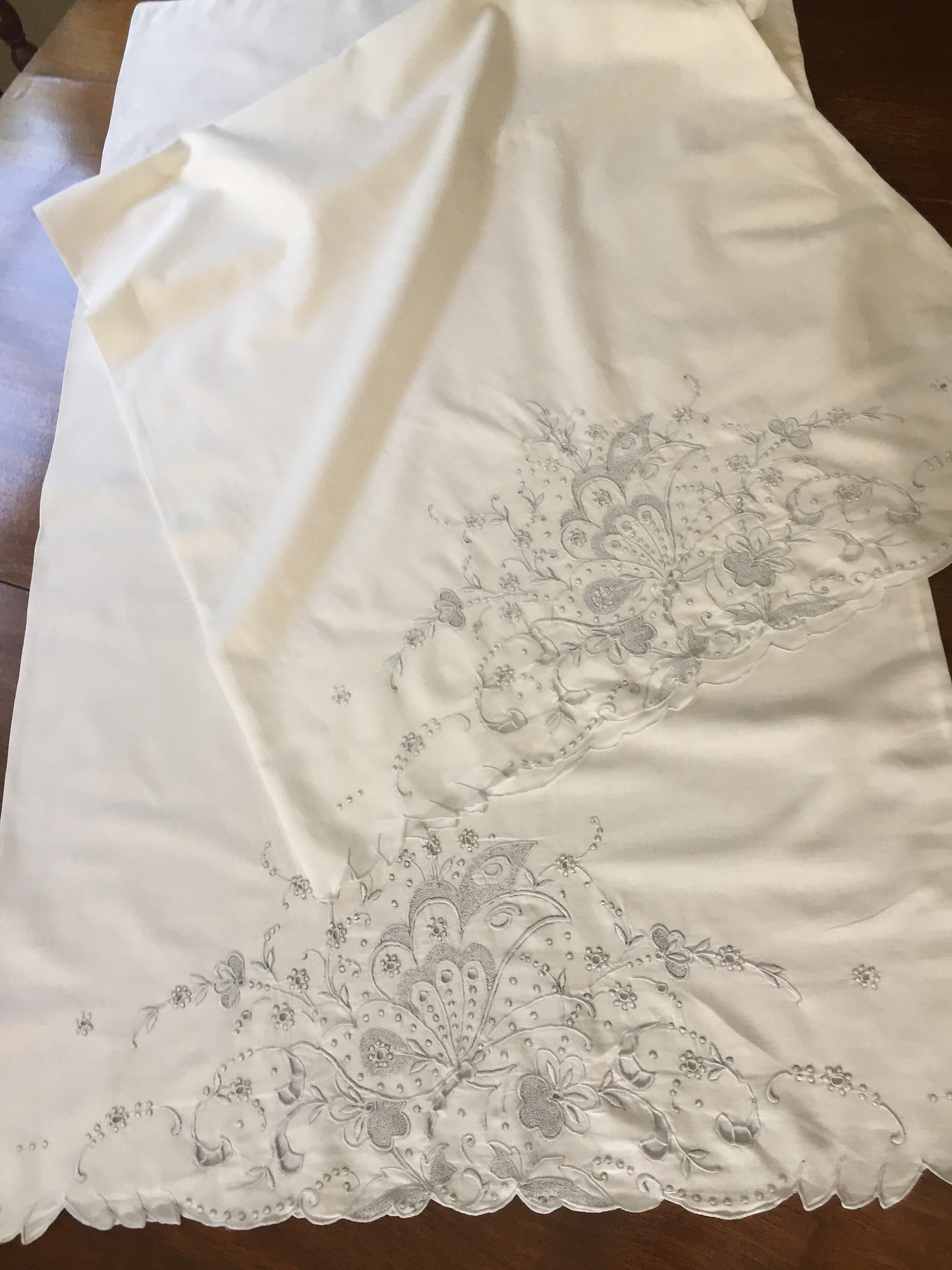 ANTIQUE PILLOWCASES Fine White Linen With Beautiful Appenzell Etsy