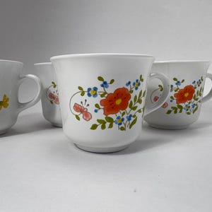 Vintage Corelle Tea Cups by Corning – Wildflower Pattern – Set of 4 – Retro Floral Coffee Mugs – Made in USA