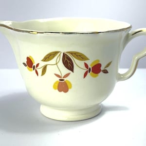 Lattiera Vintage Hall Autumn Leaf - Stoviglie americane classiche di metà secolo