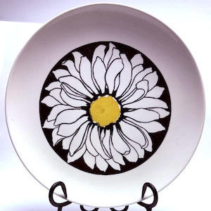 Vintage Royal Ironstone &quot;It&#39;s a Daisy&quot; Plate | Mid Century Modern 1960s | Bold Black & White Floral with Yellow Center | MCM Kitchen Decor