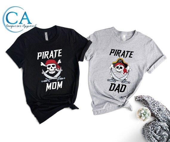 Pirate Papa Father Family Jolly Roger Skull T-Shirt Pirate Papa Father Family Jolly Roger Skull T-Shirt
