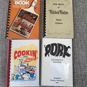Vintage Community Cookbook: Iowa, Texas Recipes - Spiral Bound