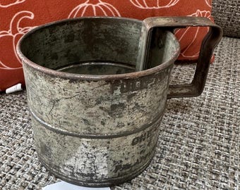 Tamiz de harina: Herramienta de repostería de cocina vintage