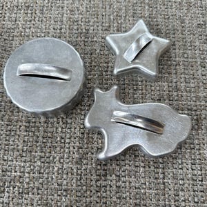 Vintage aluminum cookie cutter, vintage kitchen, baking, cookies, silver cookie cutter, star, biscuit, rabbit, Easter, bunny, vintage