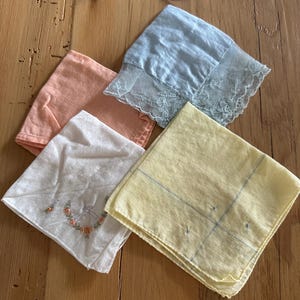 Vintage Handkerchief: Linen Hanky with Lace or Floral Design