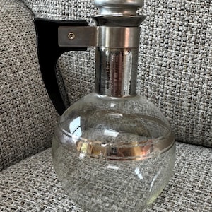 Mini carafe en verre vintage : carafette îlot, 6 po. de haut