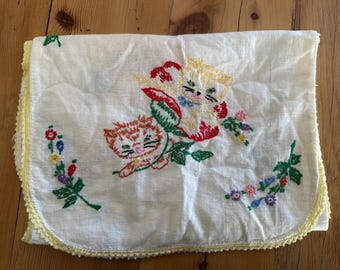 Haftowany bieżnik na stół: Vintage