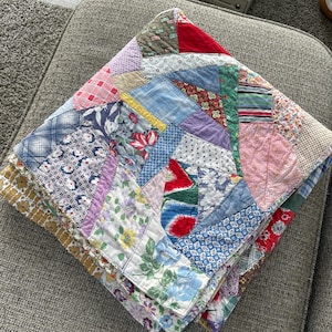 Vintage Crazy Quilt, vintage quilt, quilt, homemade quilt, homemade, patch quilt, handmade, quilt, crazy quilt, scrap quilt,