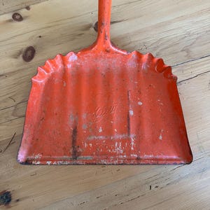 Vintage Dustpan, vintage cleaning, dust pan, Handy Helper, copper, metal,