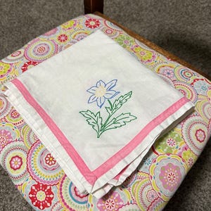 Vintage Tea Towel, vintage linen, vintage kitchen, vintage towel, vintage, embroidered towel, vintage embroidered tea towel, kitchen