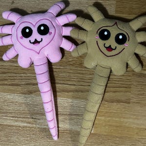 Facehugger inspired plush