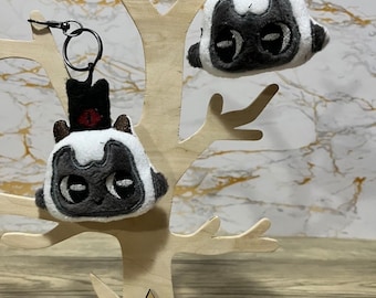 Cult of the Lamb bag charm/keychain
