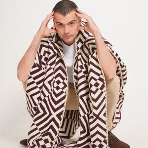 Poncho With Hood, Andean, Chunky. Hooded Poncho Raymi image 2