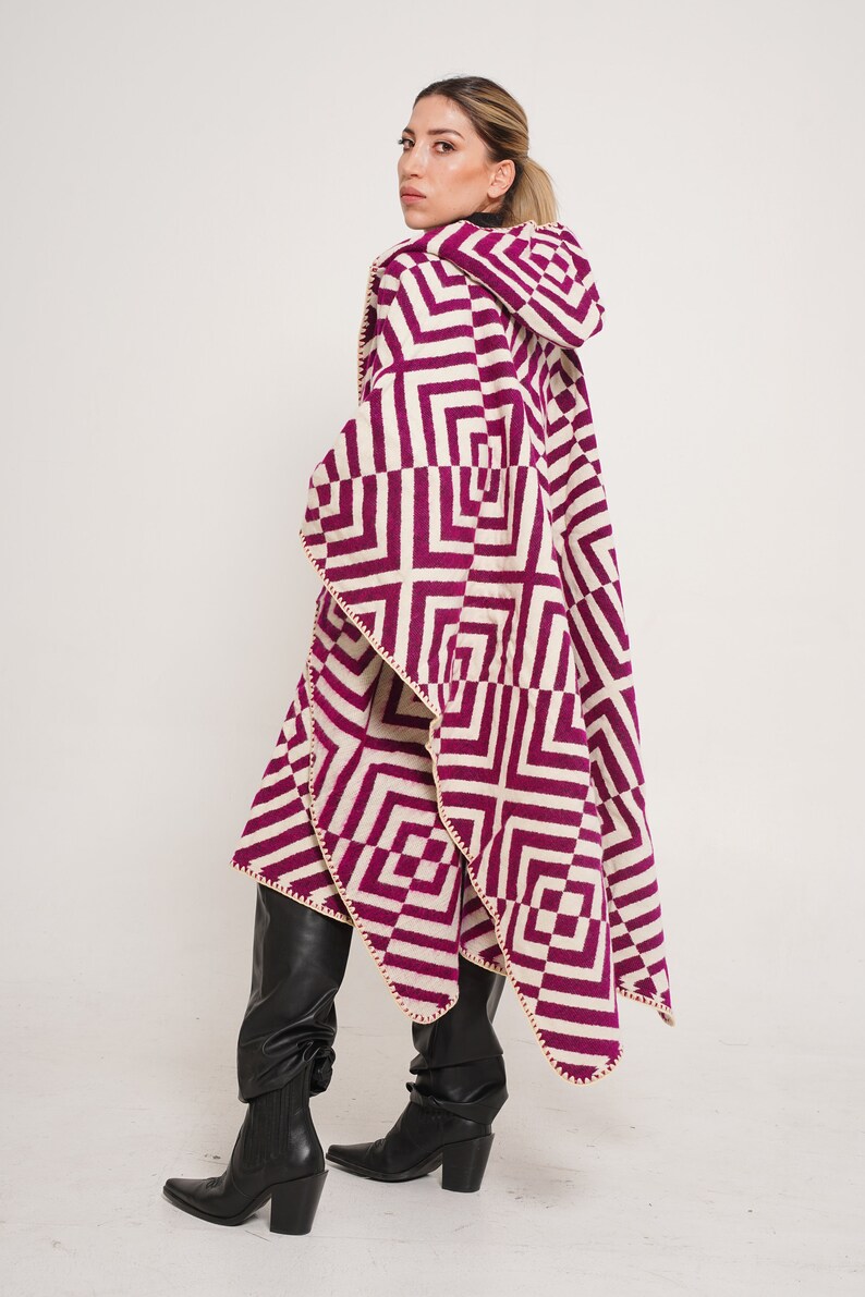 Poncho With Hood, Andean, Chunky. Hooded Poncho Raymi image 7