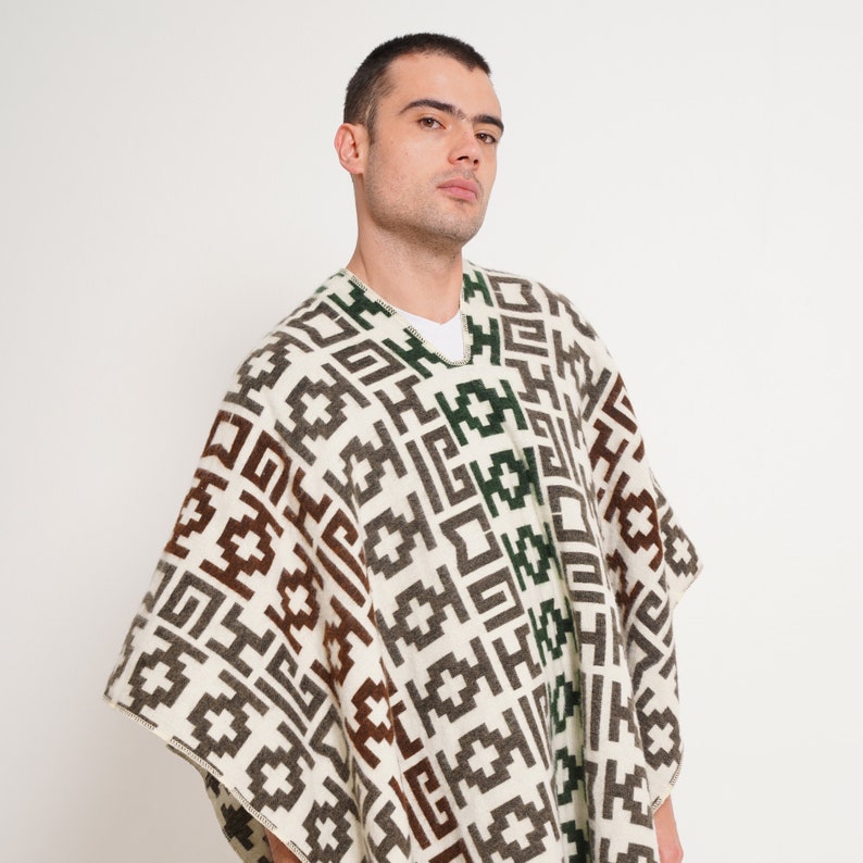 Elevate your style with our Closed Oversized Unisex Poncho. Fashion meets comfort in this lightweight, hypoallergenic design, perfect for all seasons. Ethically crafted with vegan materials