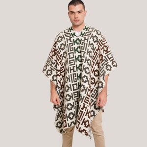 Elevate your style with our Closed Oversized Unisex Poncho. Fashion meets comfort in this lightweight, hypoallergenic design, perfect for all seasons. Ethically crafted with vegan materials.