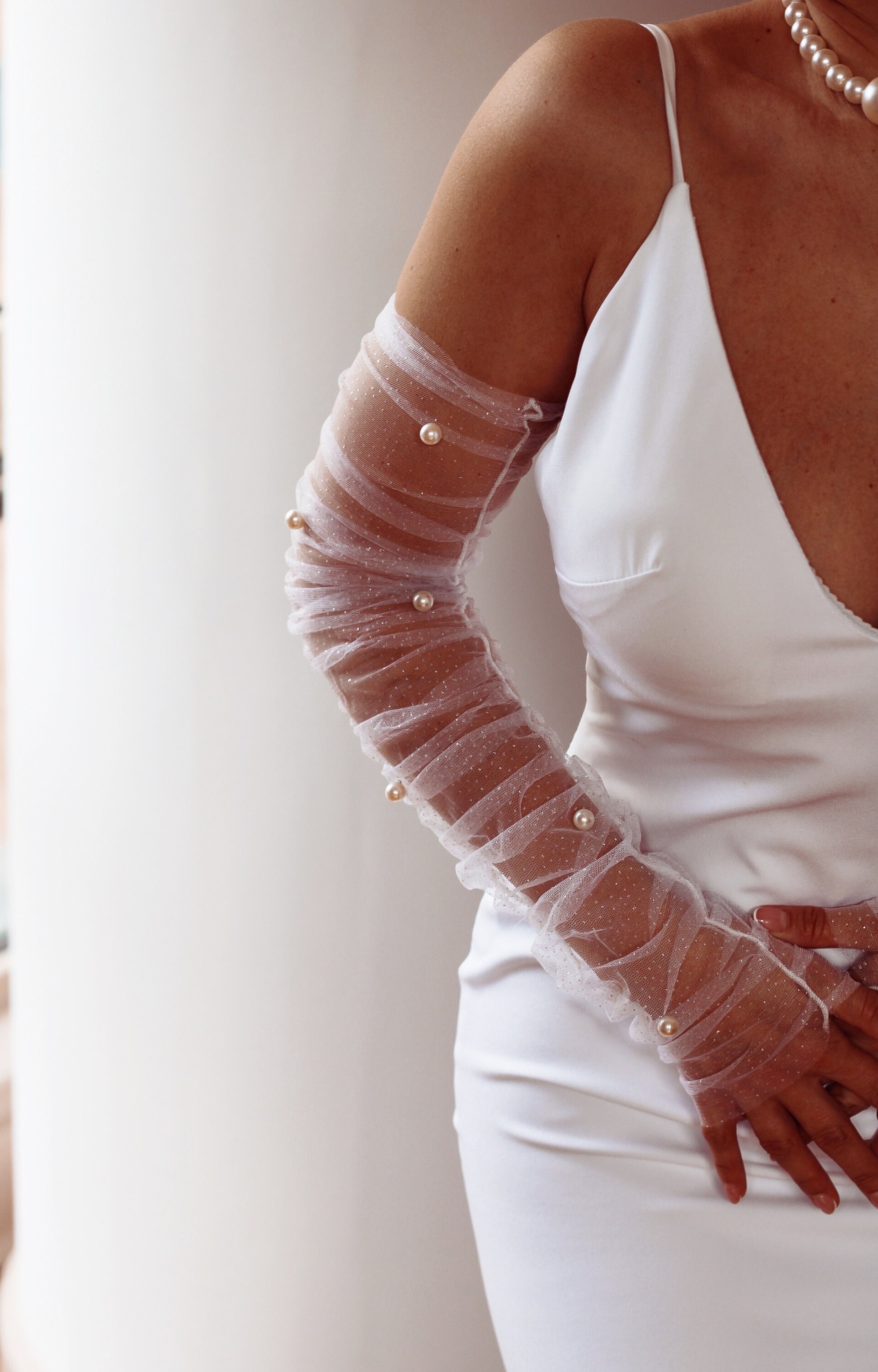 Brauthandschuhe Aus Tüll Mit Perlen – Weiße Lange Handschuhe, 55 Cm, Für Hochzeit, Party, Cosplay Brauthandschuhe Aus Tüll Mit Perlen – Weiße Lange Handschuhe, 55 Cm, Für Hochzeit, Party, Cosplay