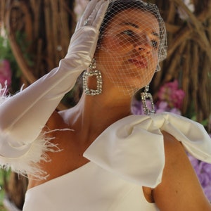 Birdcage Wedding Veil, Bridal Birdcage with Pearl Headband, Soft pearl Wedding Veil, Off-White Pearl Veil, Bridal Pearl Birdcage Veil image 3