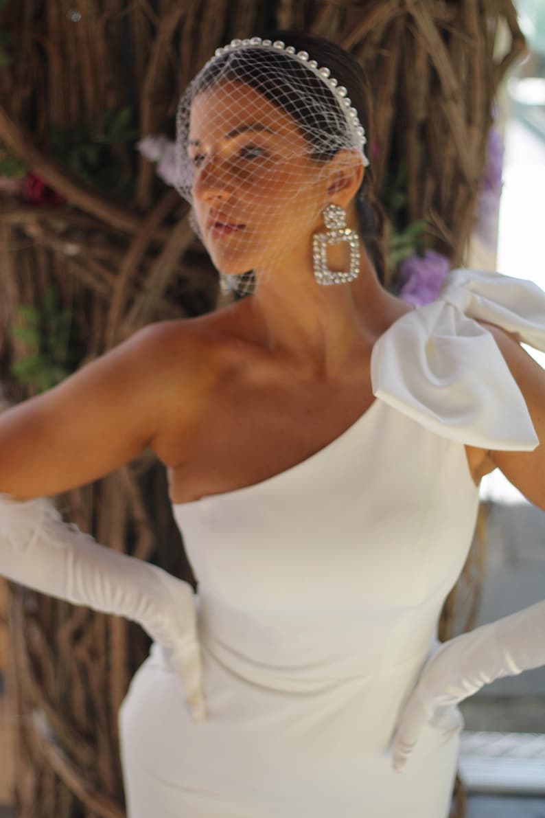 Birdcage Wedding Veil, Bridal Birdcage with Pearl Headband, Soft pearl Wedding Veil, Off-White Pearl Veil, Bridal Pearl Birdcage Veil image 4
