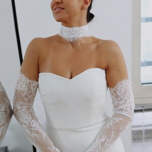 Chantilly Lace Bridal Sleeves: Ivory Detachable Fingerless Wedding Gloves image 7