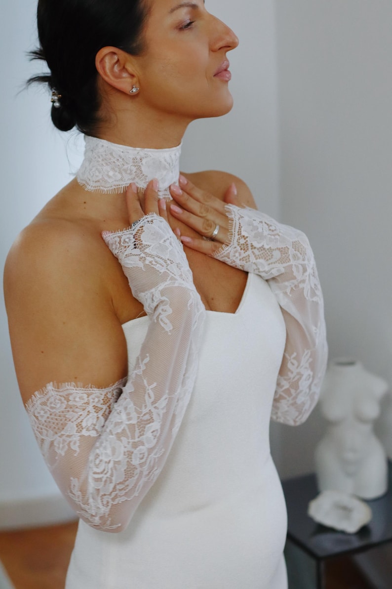 Chantilly Lace Bridal Sleeves: Ivory Detachable Fingerless Wedding Gloves image 9