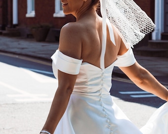 LUXURY WHITE detachable bridal sleeves, Satin Off Shoulder Straps, Detachable Satin Bridal Straps, Wedding Dress Straps, Bridal Dress Sleeve